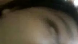 সুন্দর স্বর্ণকেশী এল ...