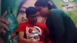 মুড়ে আবদ্ধ স্বর্ণের ...