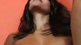 ট্রান্সমিশন Yulia Ca ...