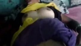বুড়ি দুটি জুতা অংশ  ...
