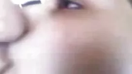 বাস্তবতা, বাড়ীতে সে ...
